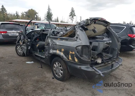 2004 Chrysler Town & Country Touring z USA, uszkodzony, nr VIN 2C4GP54L04R534395